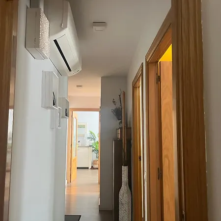 - Ampolla Apartmán L'Ampolla